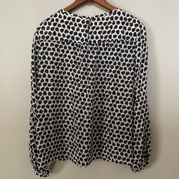 Max Mara/ Weekend %100 Silk Long Sleeve Blouse - Picture 5 of 7